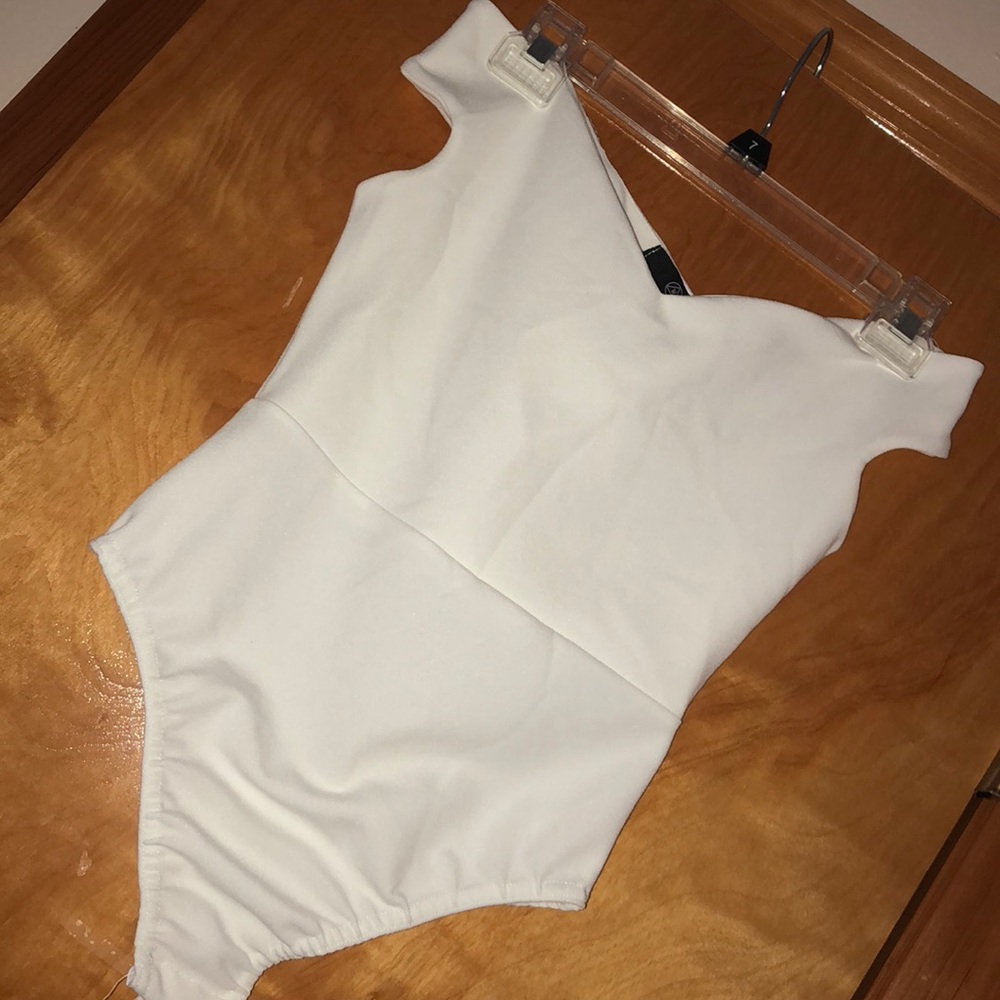 Off shoulder bodysuit